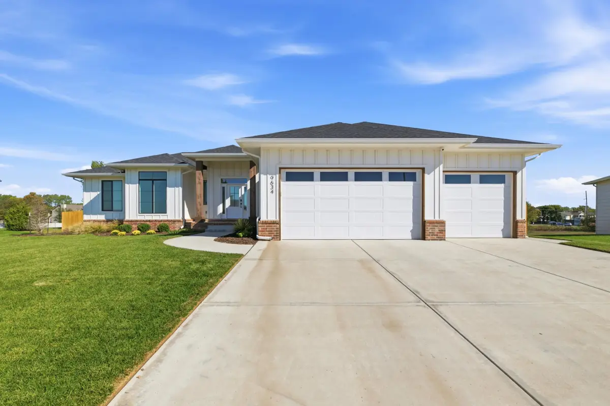 9634 W Cedar Ln, Maize, KS 67101 - #1