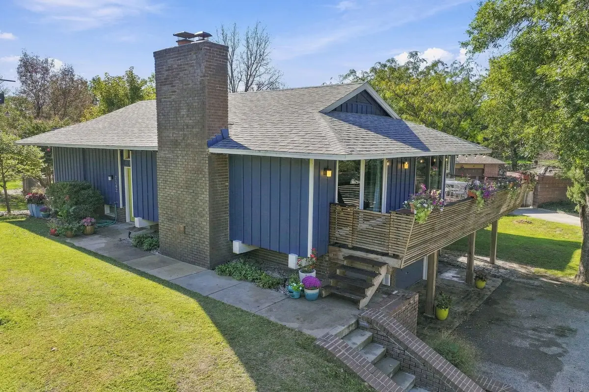 2242 N Redbud Ln, Wichita, KS 67204 - #1