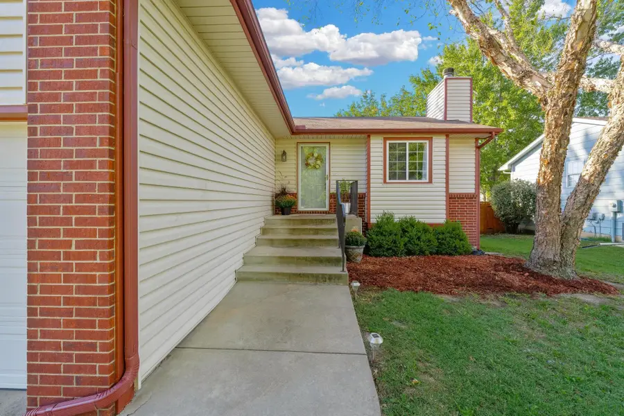 1206 N Manchester Ct, Wichita, KS 67212 - #3