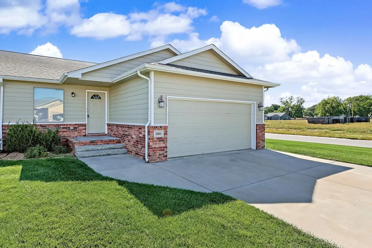 1001 Silverado Ct, Clearwater, KS 67026 - #1