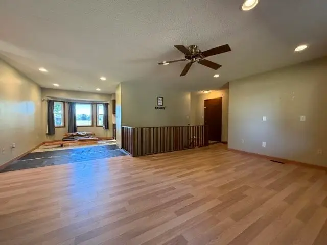 515 W Avenue D, Garden Plain, KS 67050 - #3