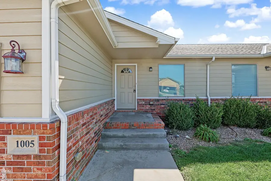 1005 Silverado Ct, Clearwater, KS 67026 - #2
