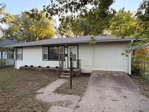 1435 N 3rd Street, Arkansas City, KS 67005