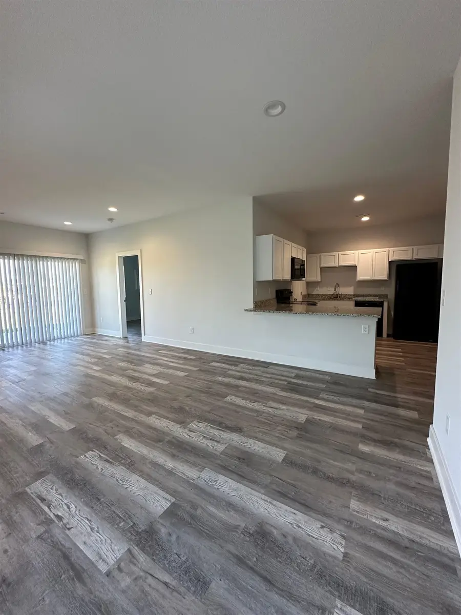 5472 E Colburn St, Bel Aire, KS 67220 - #3