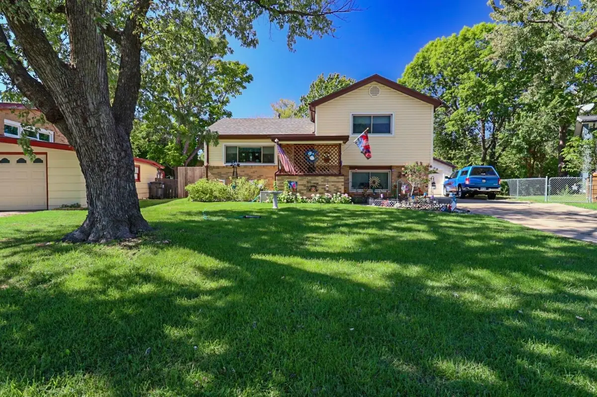 2201 S Bonn Ave, Wichita, KS 67213 - #1