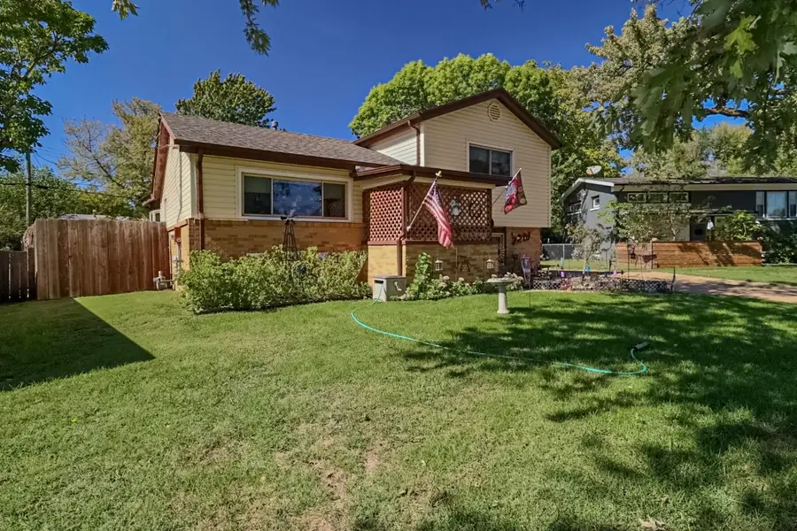 2201 S Bonn Ave, Wichita, KS 67213 - #2