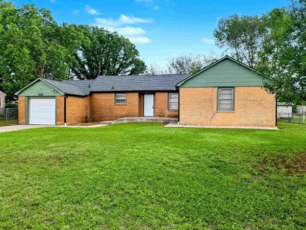 620 N Oak, Goddard, KS 67052