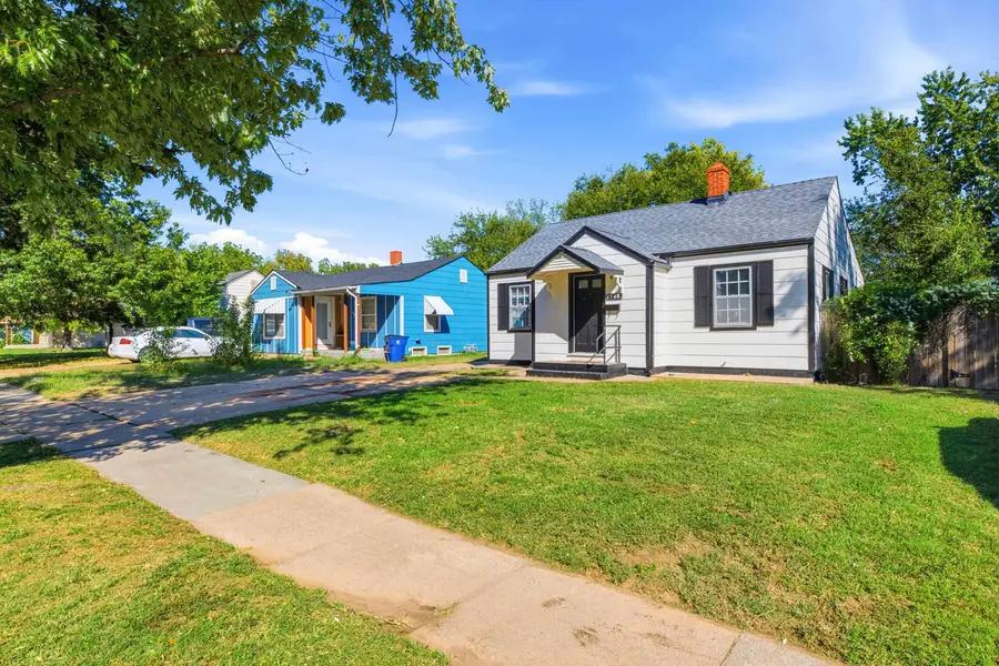 1248 N Pershing Ave, Wichita, KS 67208 - #2