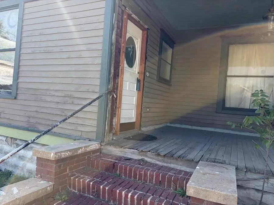 617 N Plum, Newton, KS 67114 - #3