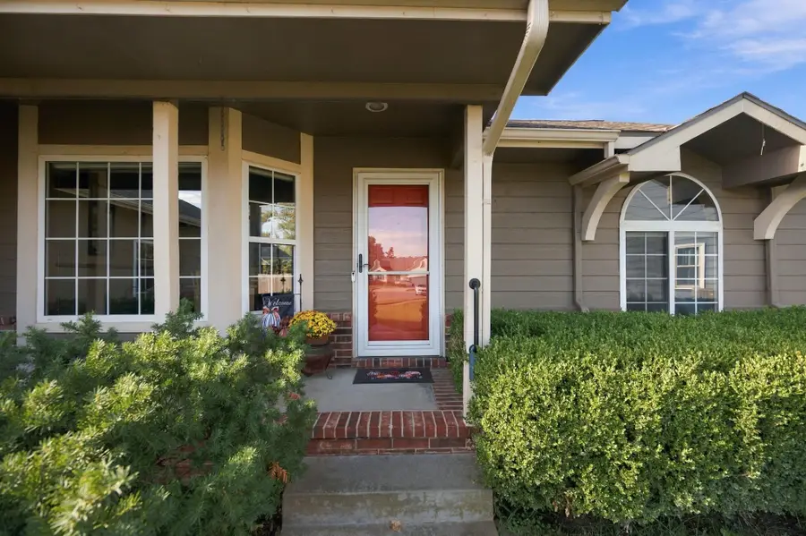 805 E Rushwood, Derby, KS 67037 - #3
