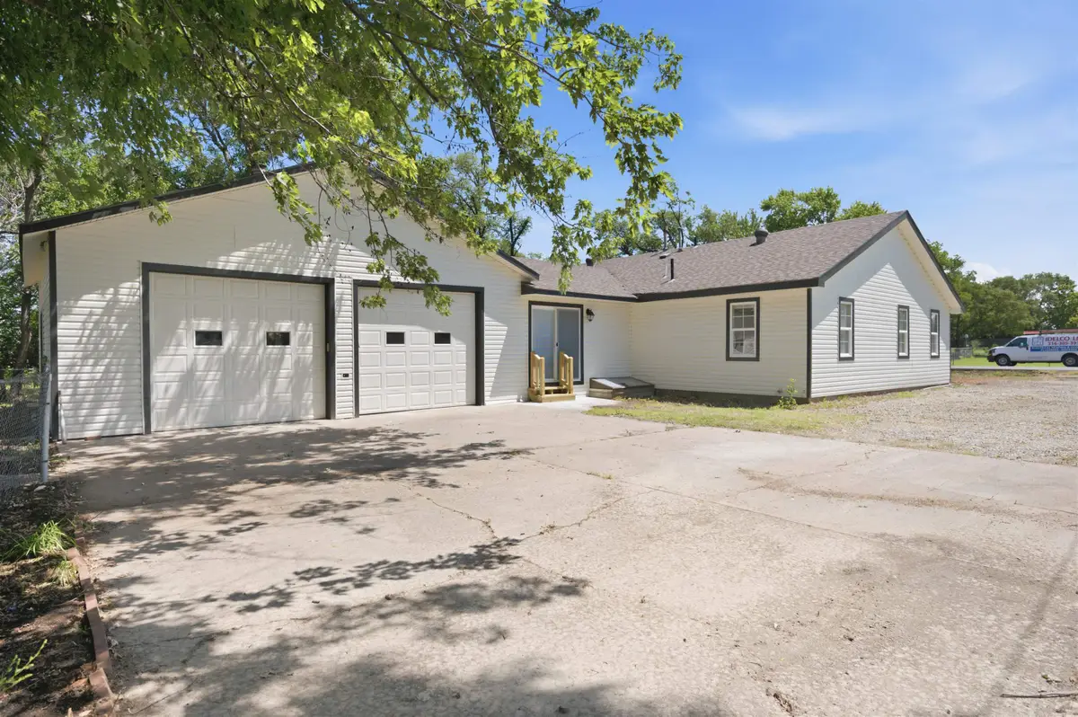 2343 S Crest St, Wichita, KS 67207 - #1