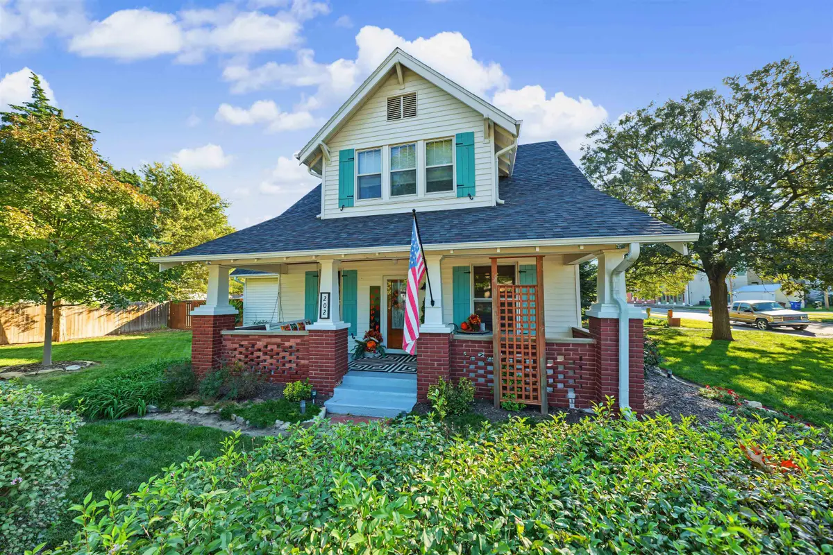 202 N Lincoln St., Marquette, KS 67464 - #1