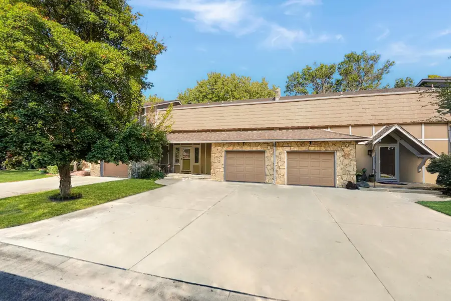 120 N Maize Rd Unit 23, Wichita, KS 67212 - #2