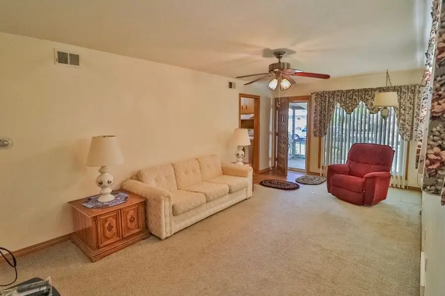 3407 S Downtain Dr, Wichita, KS 67217 - #2