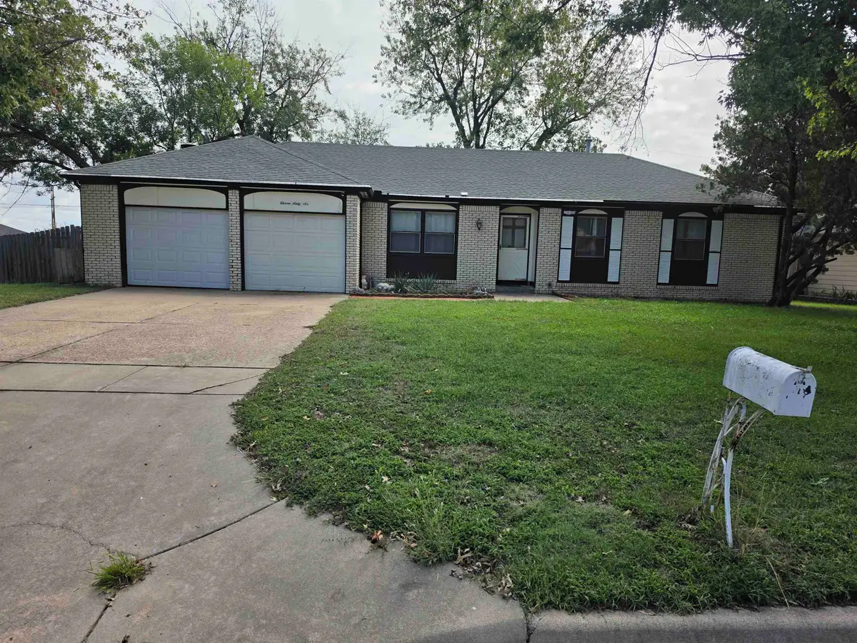 1166 N Sandplum Ln, Wichita, KS 67212 - #1