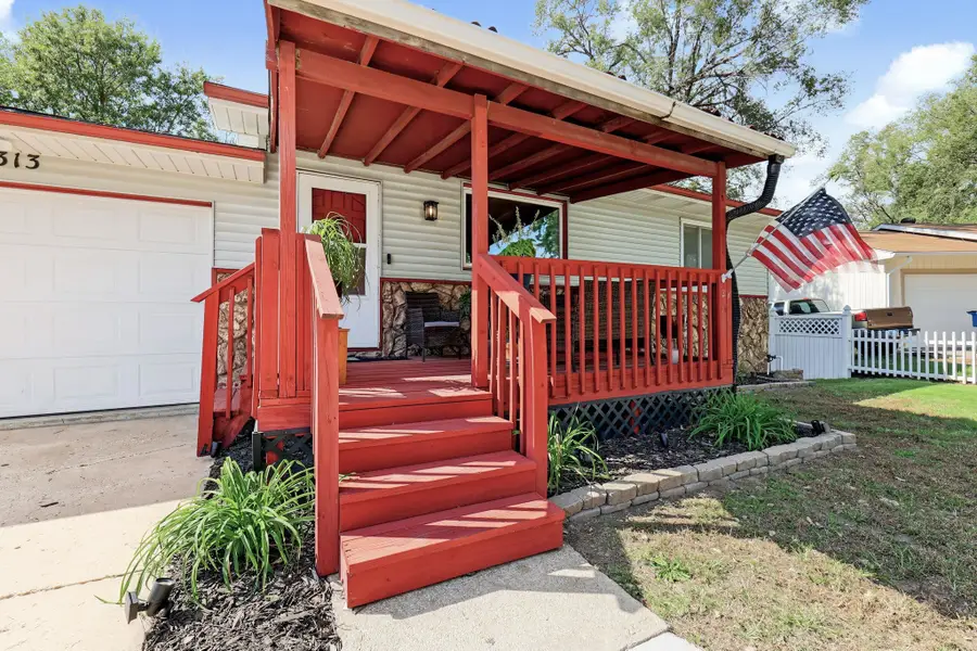 313 N Sunnyside Rd, Haysville, KS 67060 - #2