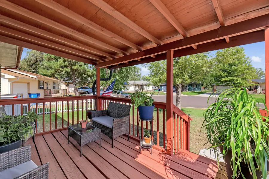313 N Sunnyside Rd, Haysville, KS 67060 - #3