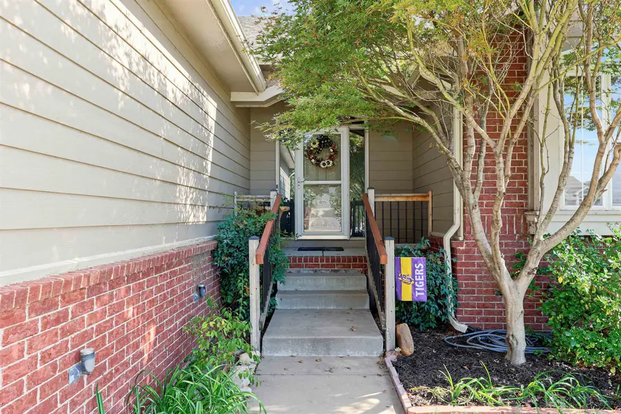 3506 N Lake Ridge Ct, Wichita, KS 67205 - #3