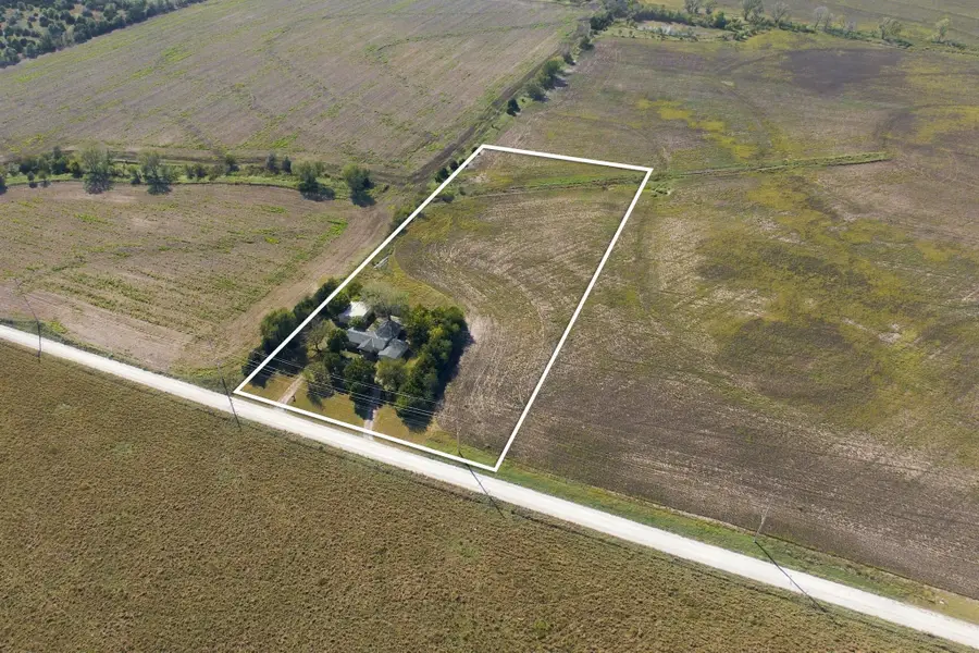 22215 SW Indianola Rd, Douglass, KS 67039 - #2