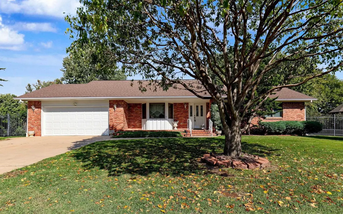 5716 W Juno Ave, Wichita, KS 67215 - #1