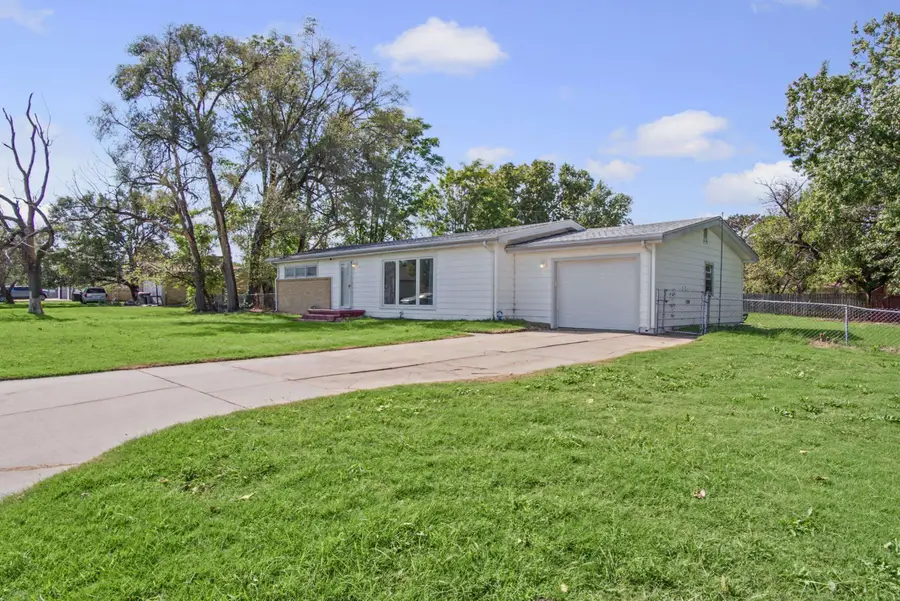 4531 S Lulu Ave, Wichita, KS 67216 - #2