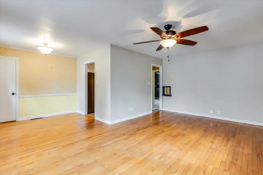 932 N Ridgewood, Wichita, KS 67208 - #3