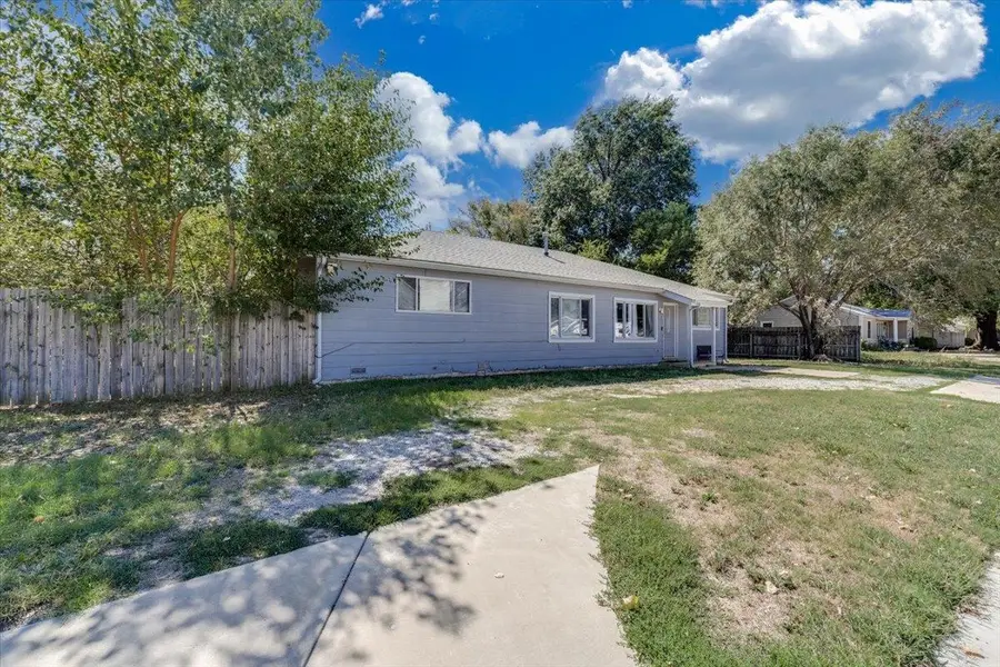 421 E Academy, Maize, KS 67101 - #2