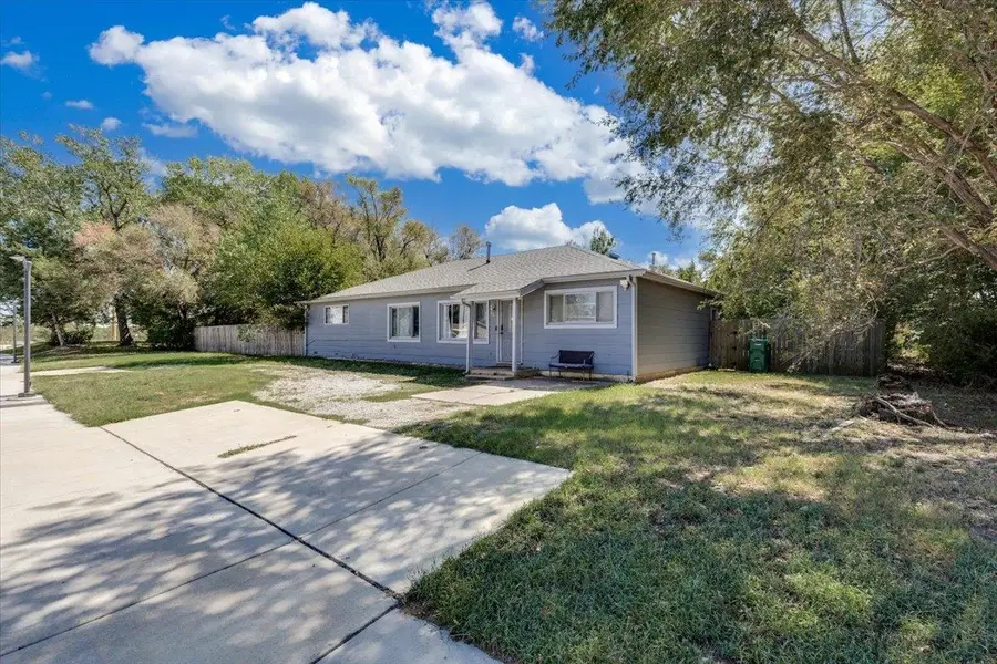 421 E Academy, Maize, KS 67101 - #3
