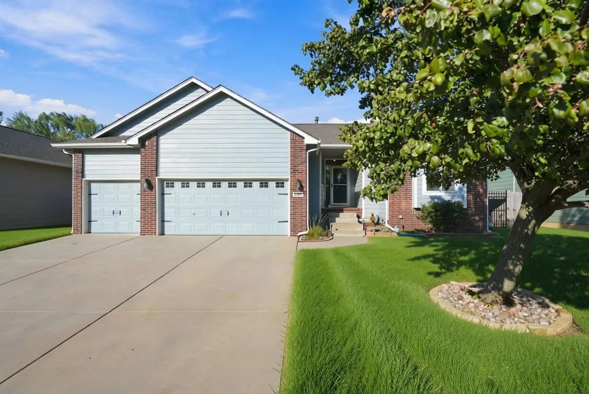 2419 S Westgate, Wichita, KS 67215 - #1