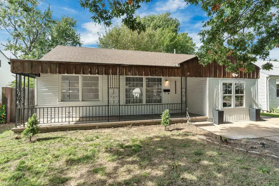 1727 S Estelle Ave, Wichita, KS 67211 - #3