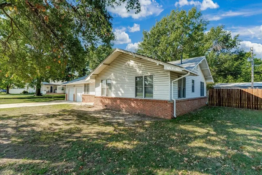 715 N Country Acres Ave., Wichita, KS 67212-3505 - #2