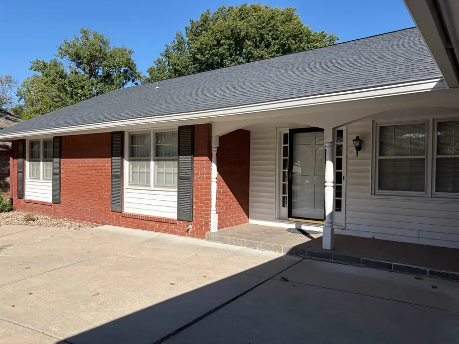 8310 E Brentmoor Lane, Wichita, KS 67206 - #2