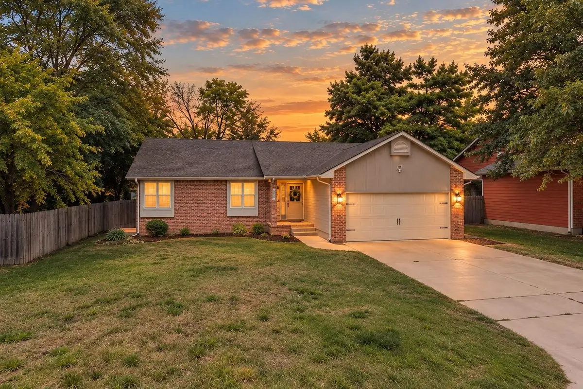 8818 W 18th St N, Wichita, KS 67212 - #1