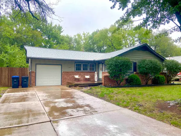 410 E Warren, El Dorado, KS 67042