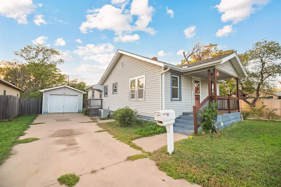 1007 S Dodge Ave, Wichita, KS 67213 - #2