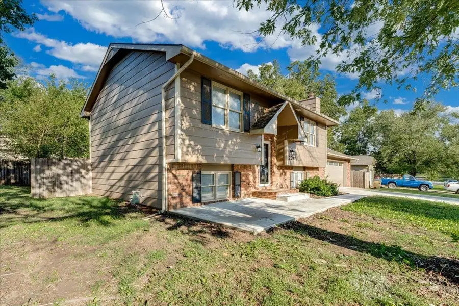 2019 N Forest Park, Derby, KS 67037 - #2