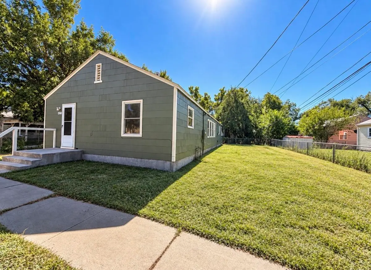 4419 E Bayley St, Wichita, KS 67218 - #1