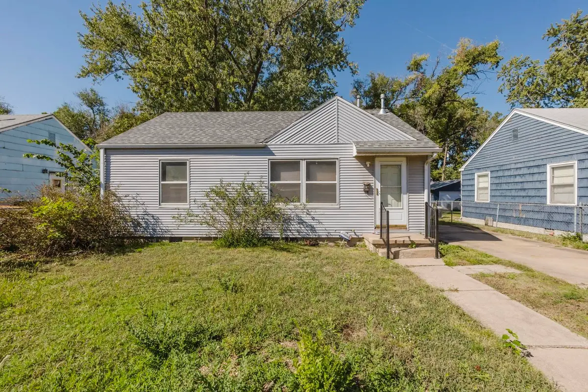 1427 N Minnesota Ave, Wichita, KS 67214 - #1