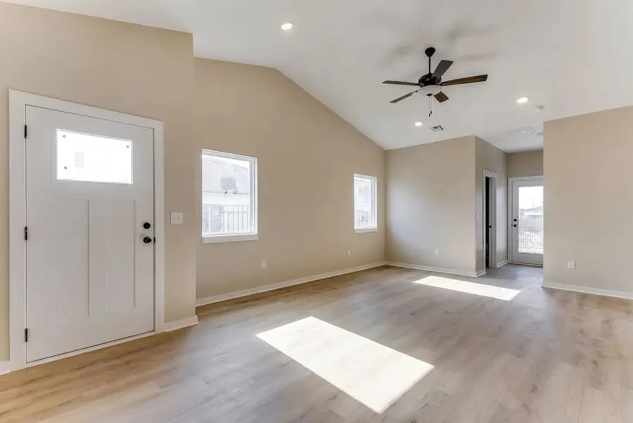 3649 N Starlight St, Maize, KS 67223 - #3