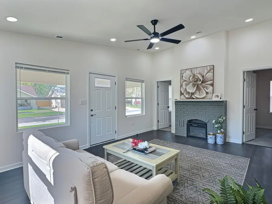 1752 S Market, Wichita, KS 67211 - #3