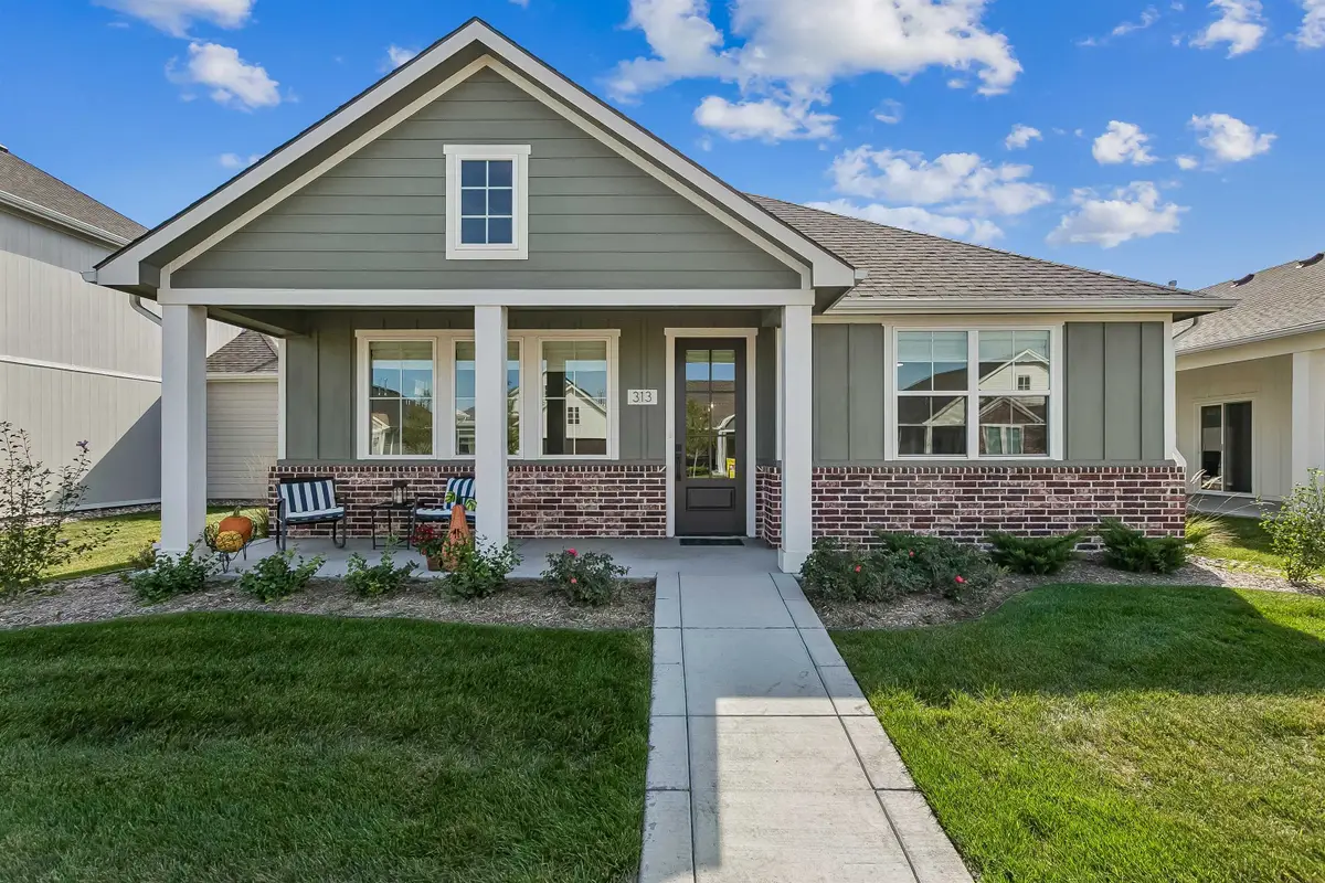 313 W Boxthorn Dr, Andover, KS 67002 - #1