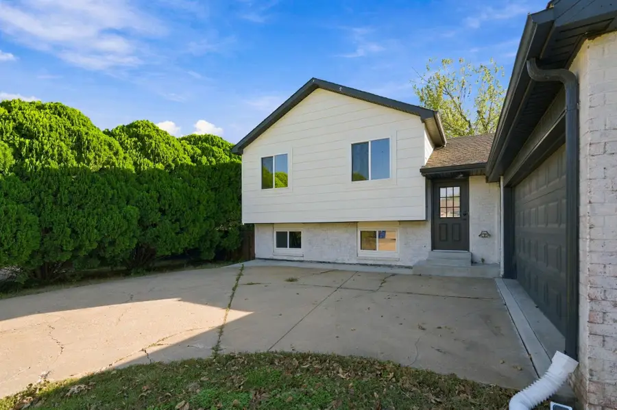 2018 N Burning Tree, Derby, KS 67037 - #2