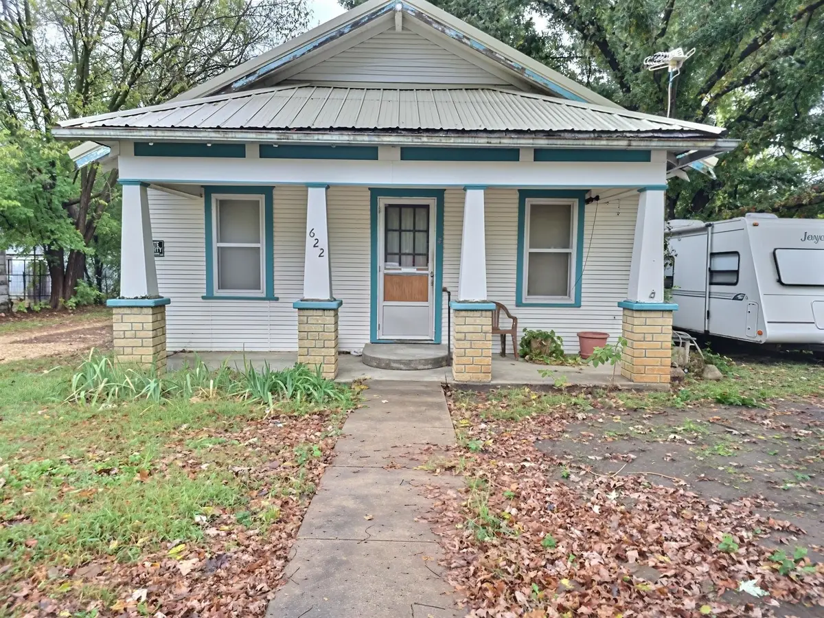 622 Elm, Burden, KS 67019 - #1