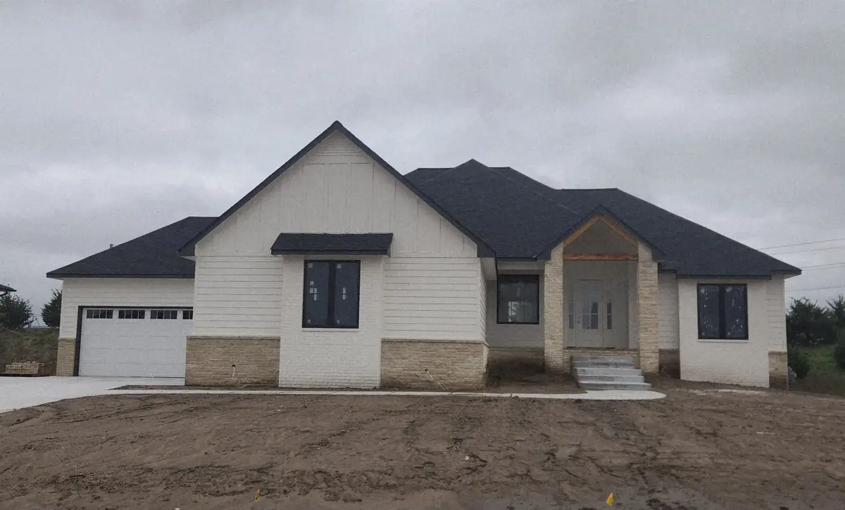 5089 N Shoreside Ct, Maize, KS 67101 - #1