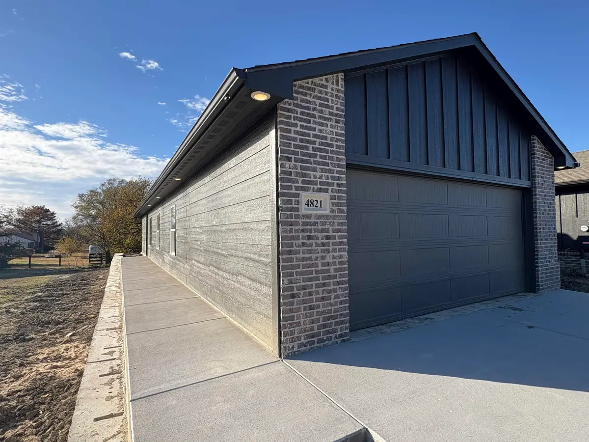 4821 N Vassar St, Wichita, KS 67220 - #1