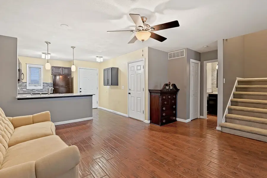 1103 N Lakewind St, Wichita, KS 67212 - #3