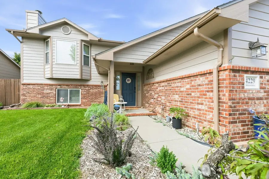 4229 Niblick Dr, Winfield, KS 67156-8886 - #2