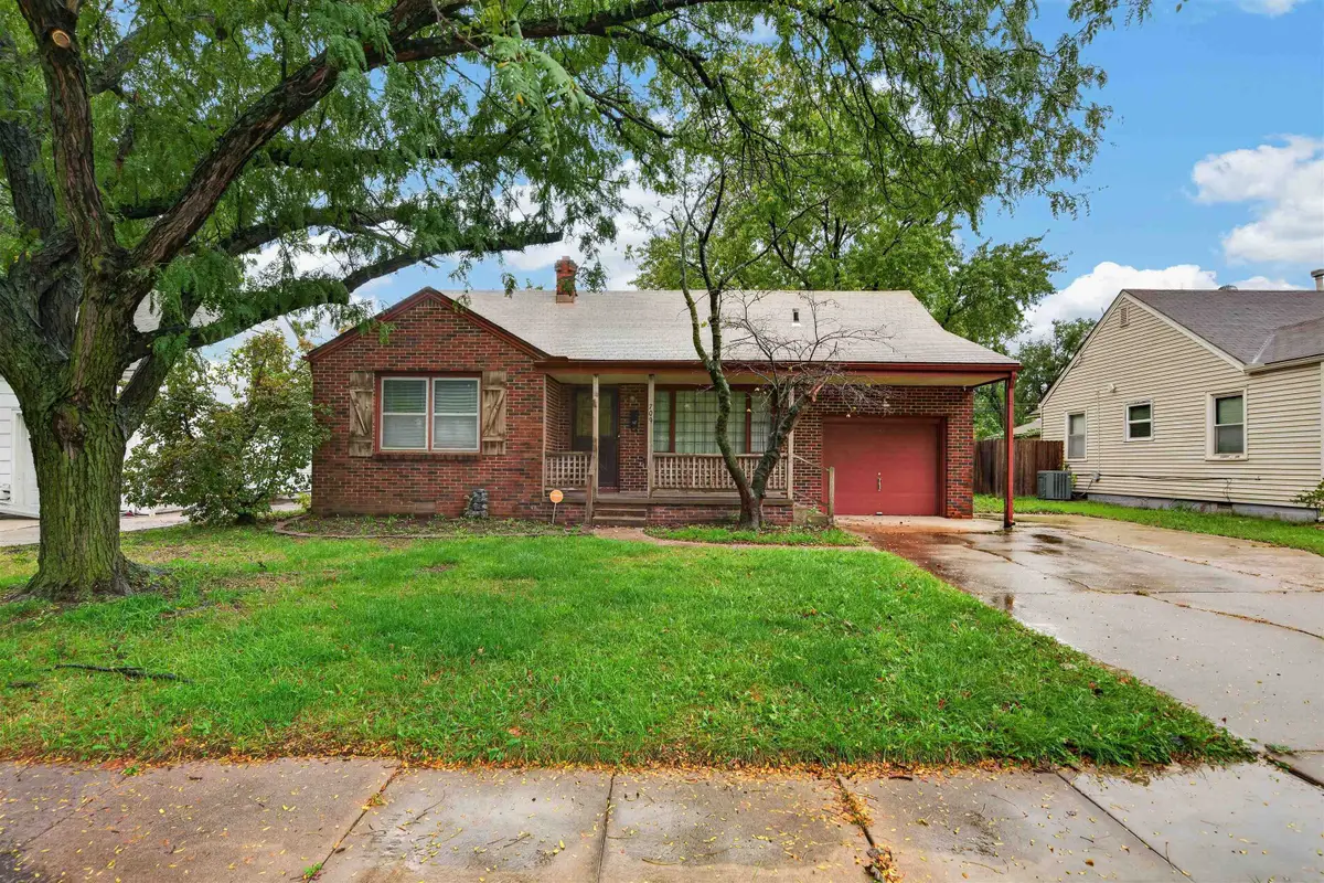 709 S Lexington Rd, Wichita, KS 67218 - #1