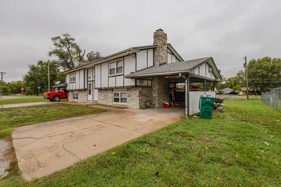 2950 & 2952 N Cromwell Dr., Wichita, KS 67204 - #2