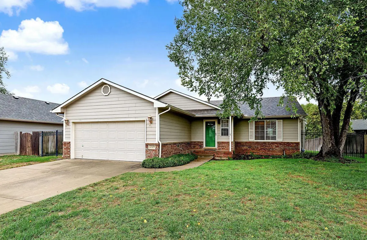 2517 N Rutgers St, Wichita, KS 67205 - #1